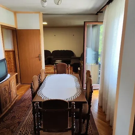 شقة Alex 8 باغينا باستا